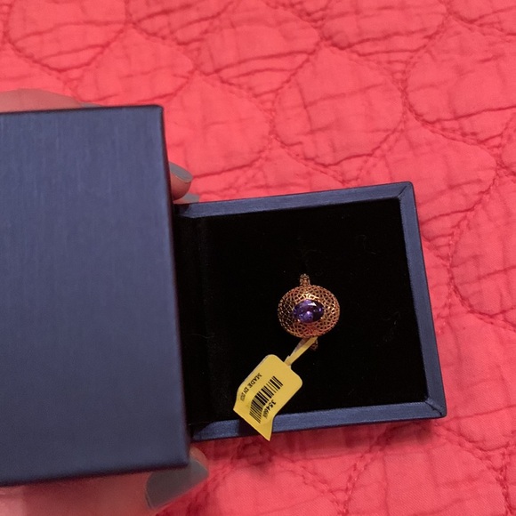 UNIQUE & FABULOUS!! 10k Gold AAA Tanzanite Ring - Picture 14 of 16